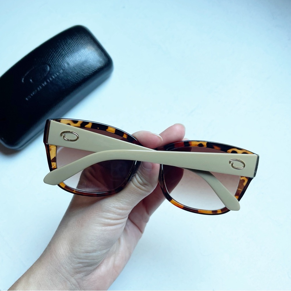 Oscar De La Renta Vintage Tortoise Shell Sunglasses Sunnies with Case - Picture 2 of 4